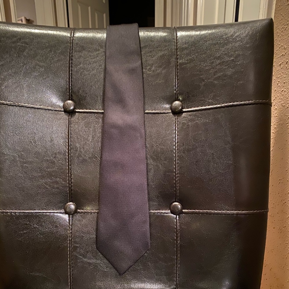 Ermenegildo Zegna 100% Silk Neck Tie. Black.